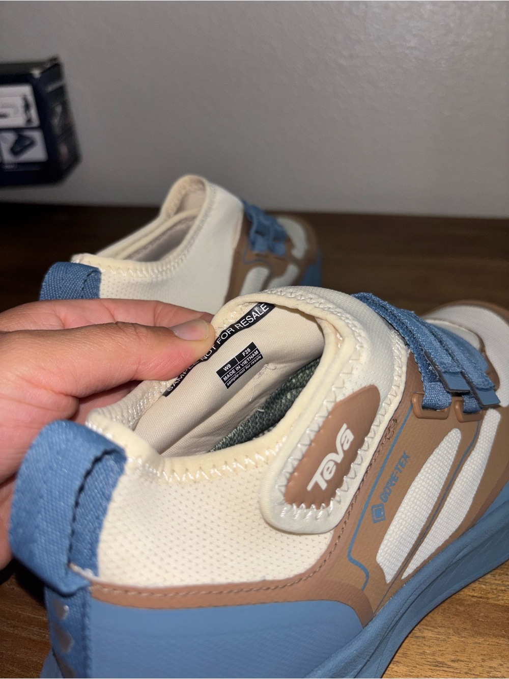 Teva Women's sneakers NEW 9 - Picture 5 of 6